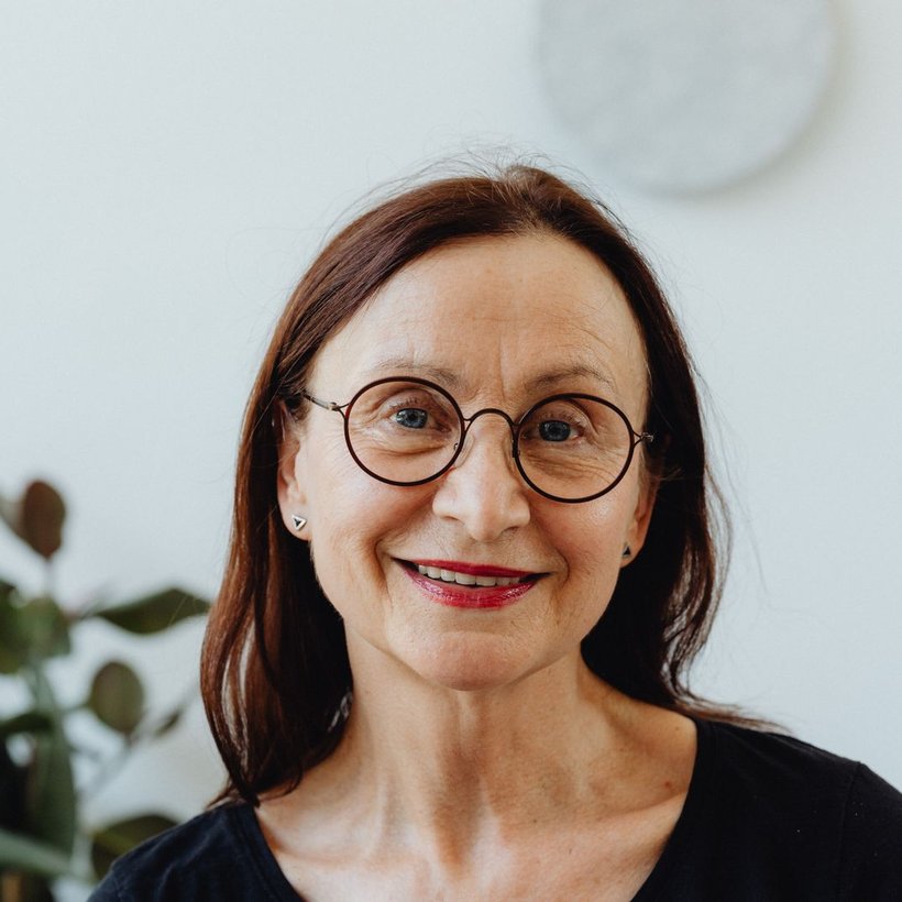 Linda M.